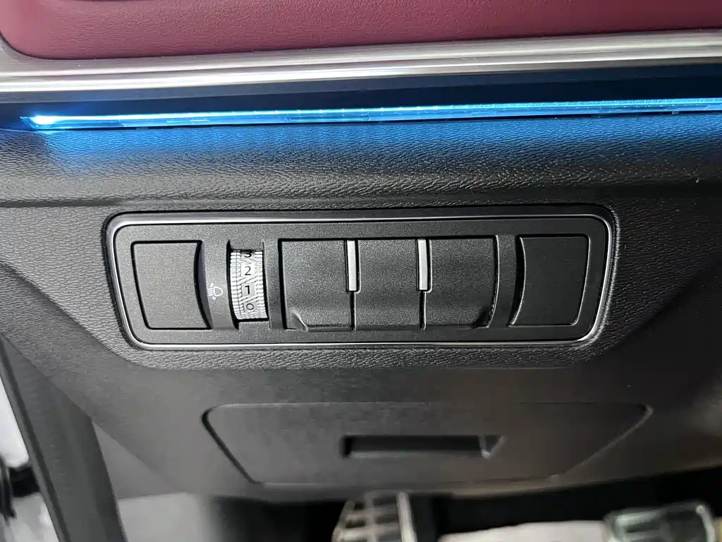 Jetour X70 PLUS 2022 — фото 13