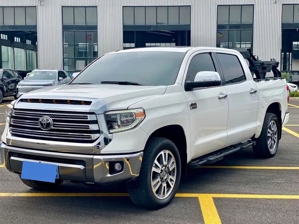 Toyota Tundra 2019 — фото 1