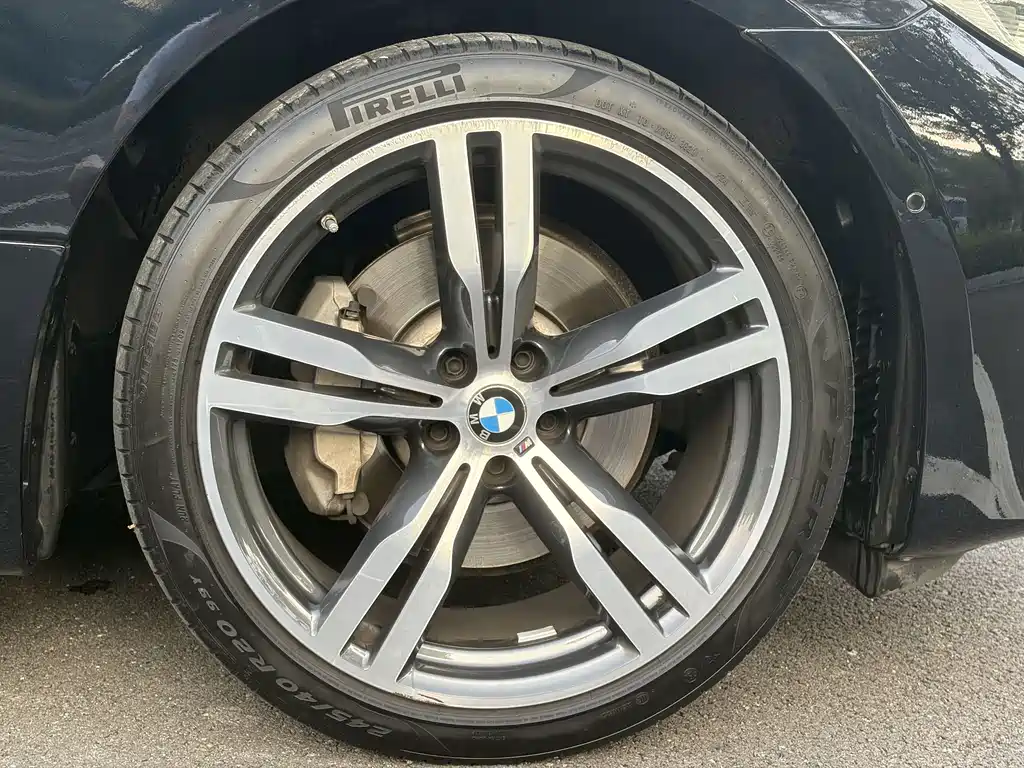 BMW 6 Series GT 2022 — фото 13