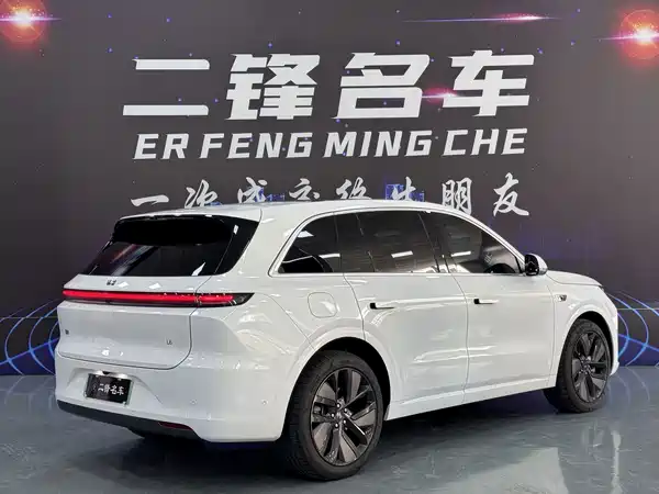 Li Auto L6 2024