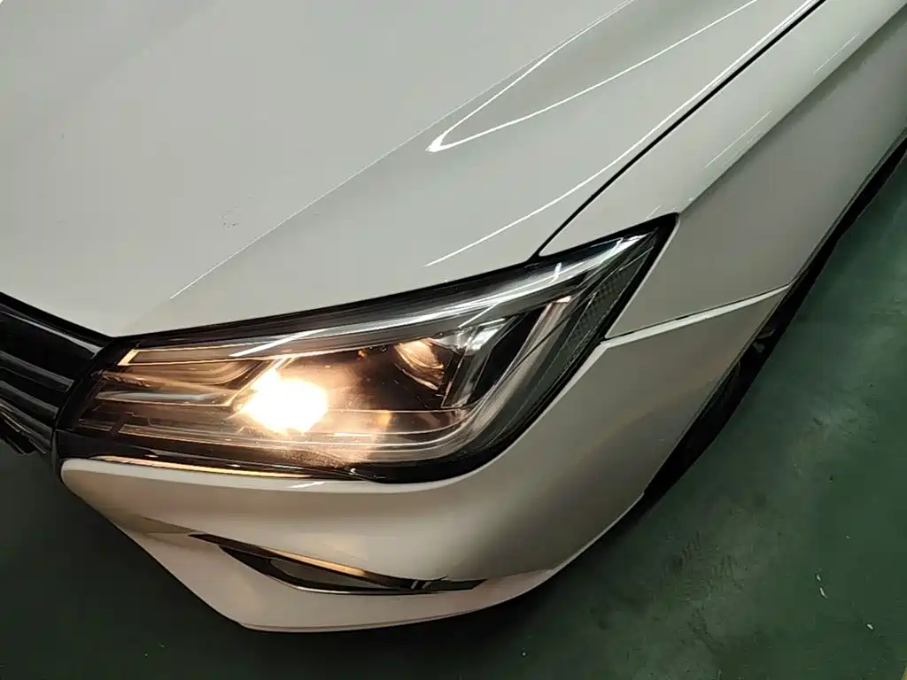 Roewe i5 2019 — фото 24
