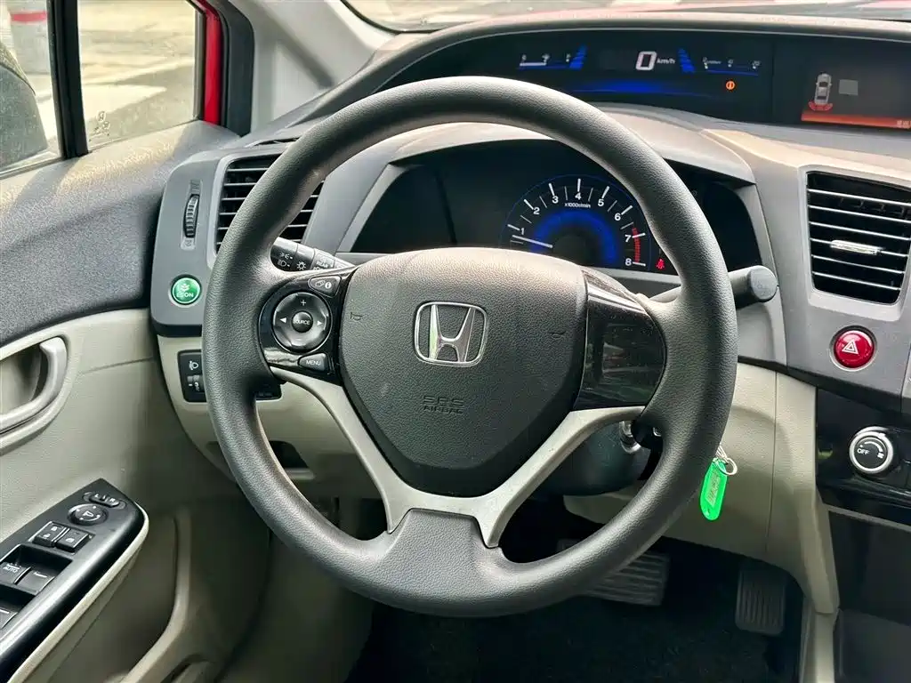 Honda Civic 2014 — фото 8