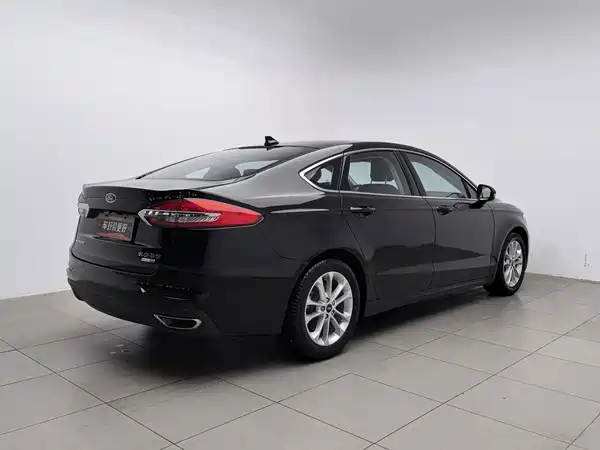 Ford Mondeo 2021