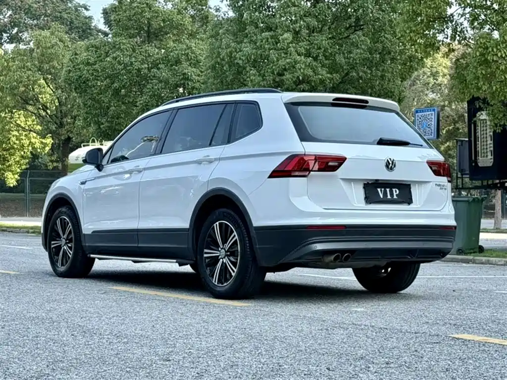 Volkswagen Tiguan L 2019 — фото 18