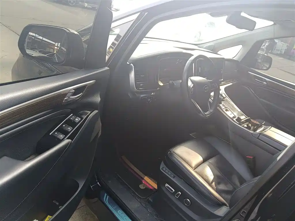 GAC Motor Trumpchi M8 2022 — фото 12