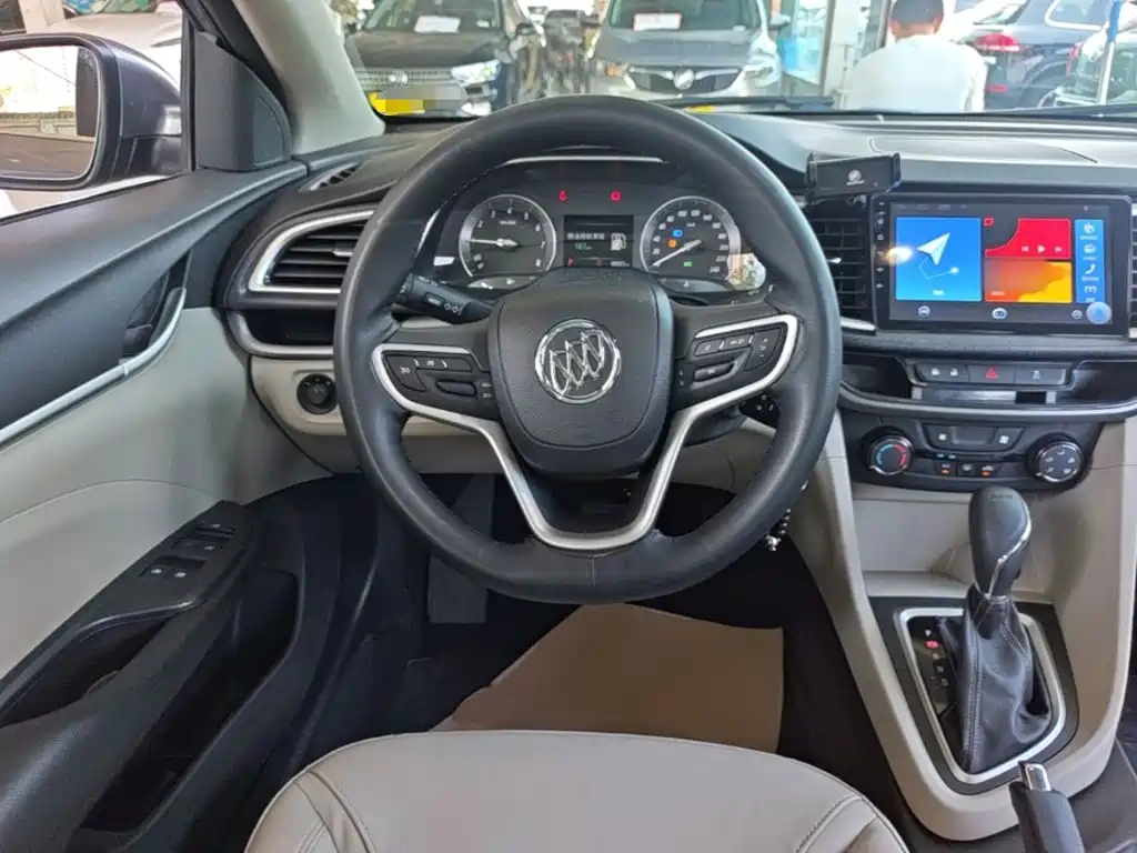 Buick Excelle 2019 — фото 11