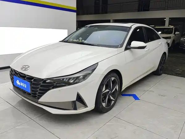 Hyundai Elantra 2020