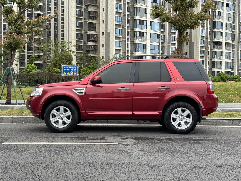 Land Rover Freelander 2 2011 — фото 14