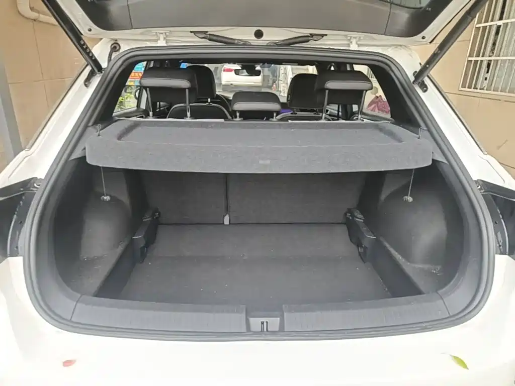 Volkswagen T-Roc 2025 — фото 19