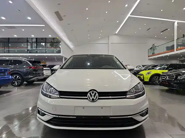 Volkswagen Golf 2020