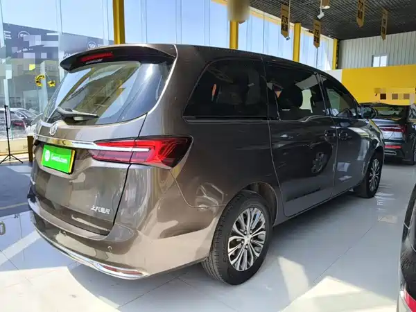 Buick GL8 2021