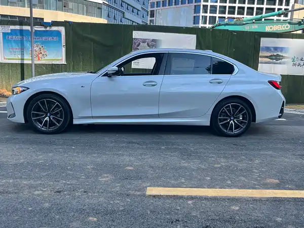 BMW 3 Series 2024