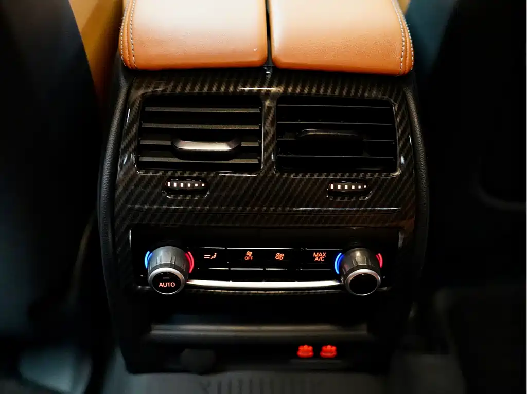 BMW M5 2021 — фото 12