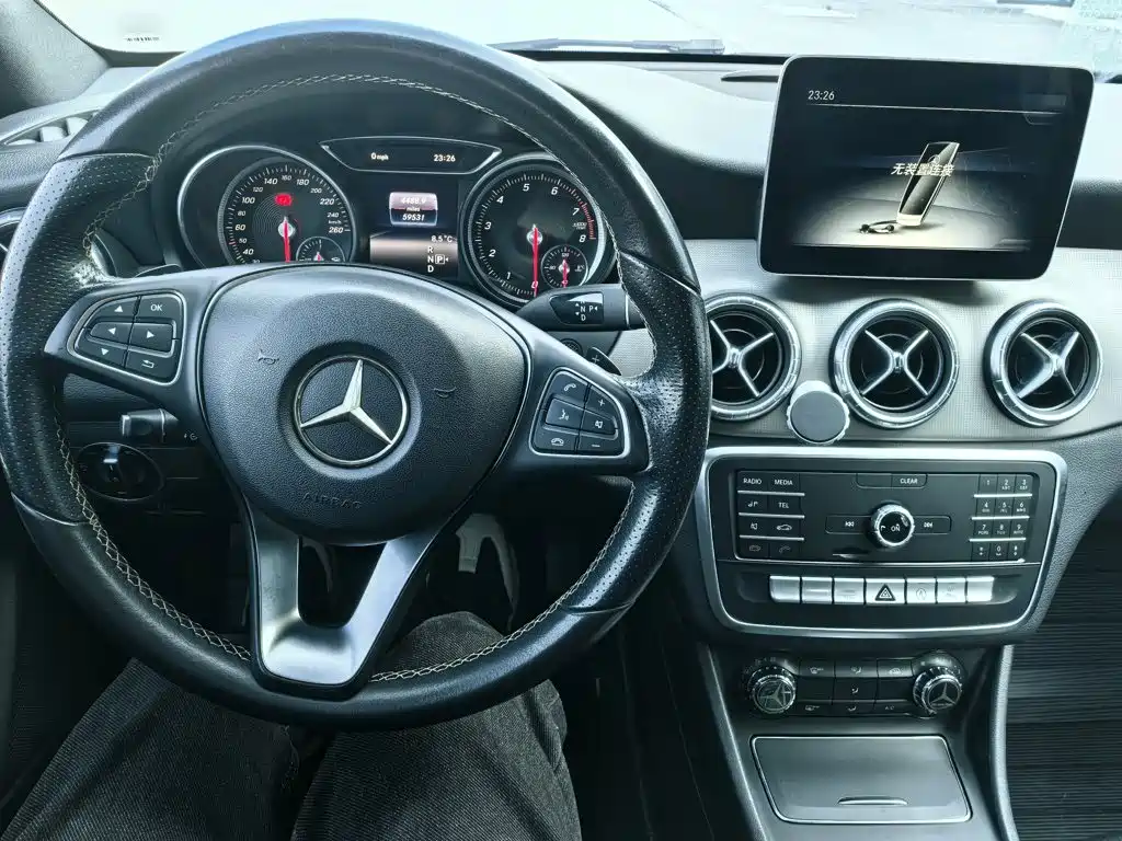 Mercedes-Benz CLA 2018 — фото 17