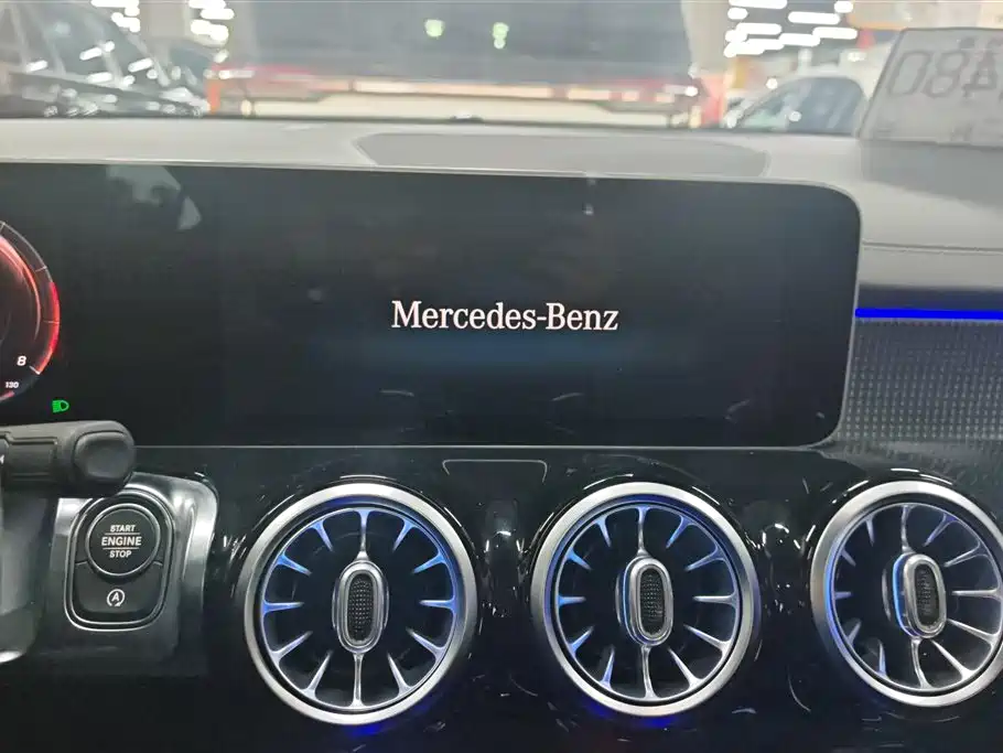 Mercedes-Benz GLB 2020 — фото 13