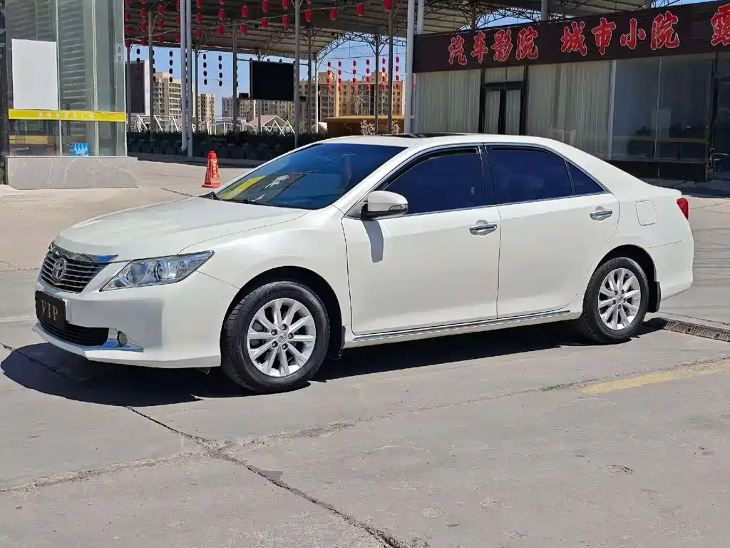Toyota Camry 2014