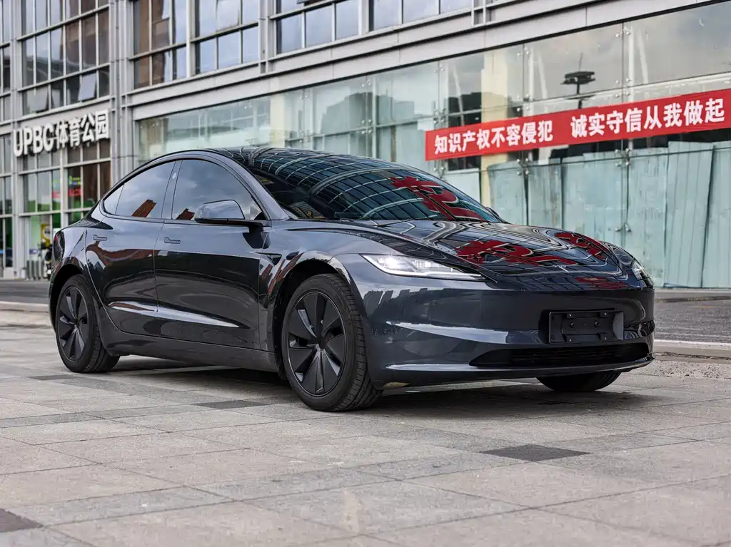 Tesla Model 3 2025 — фото 3