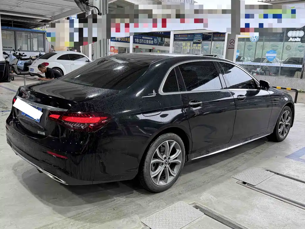 Mercedes-Benz E-Class 2022