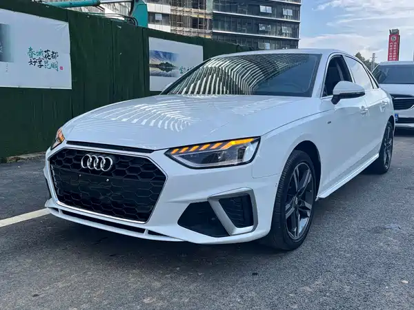 Audi A4L 2021