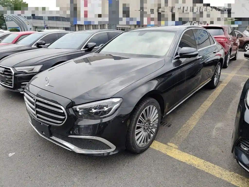 Mercedes-Benz E-Class 2022 — фото 1