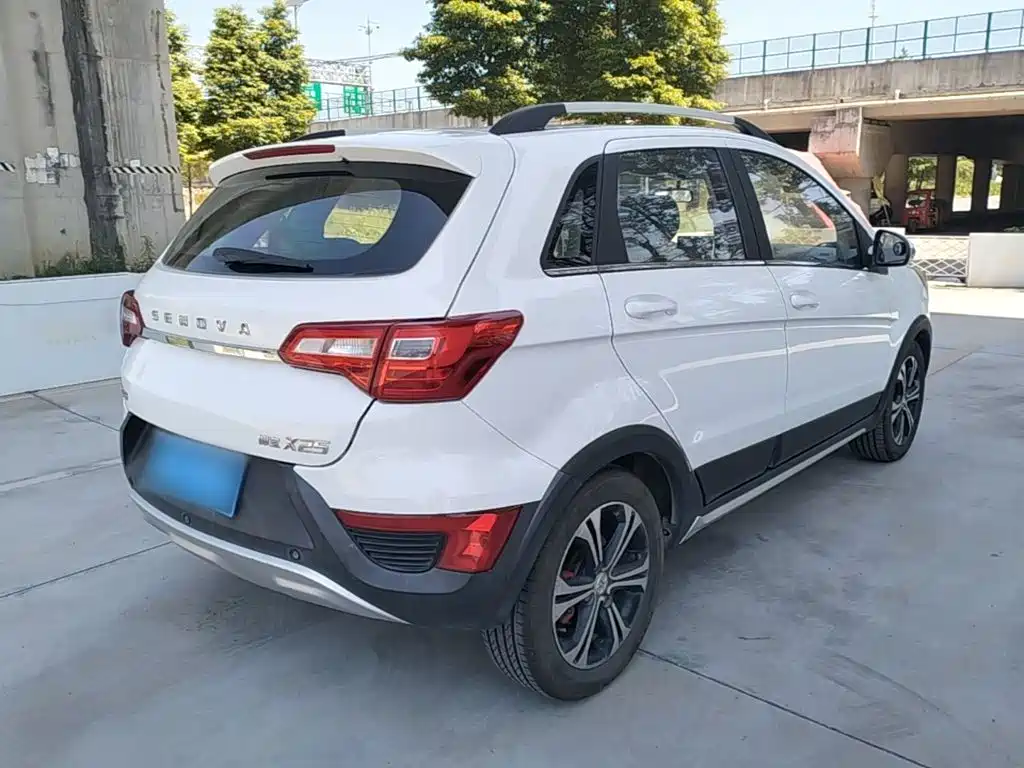 BAIC Shenbao X25 2017 — фото 7