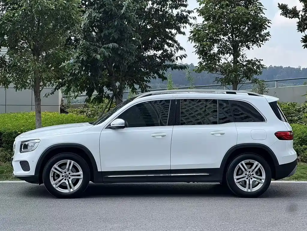 Mercedes-Benz GLB 2022 — фото 6