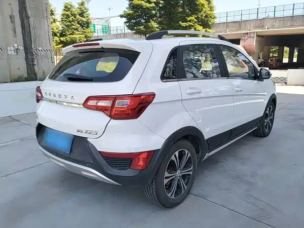 BAIC Shenbao X25 2017