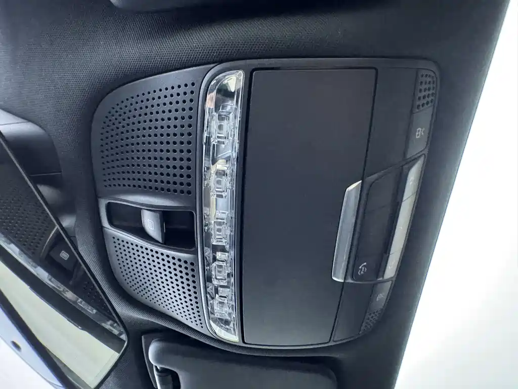 Mercedes-Benz GLC 2020 — фото 20