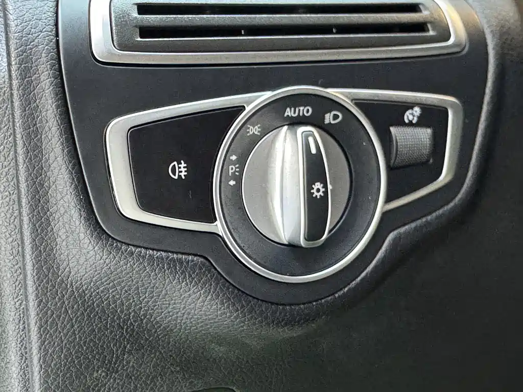 Mercedes-Benz GLC 2020 — фото 23