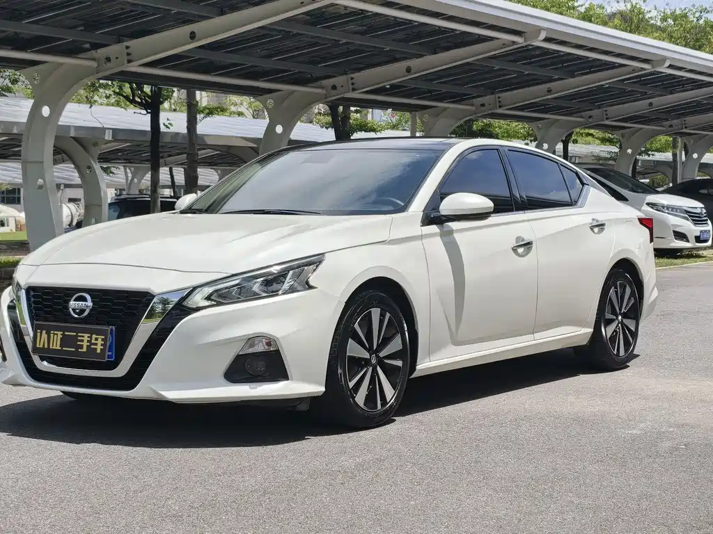 Nissan Teana 2022