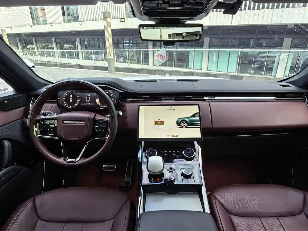 Land Rover Range Rover Sport 2023 — фото 11