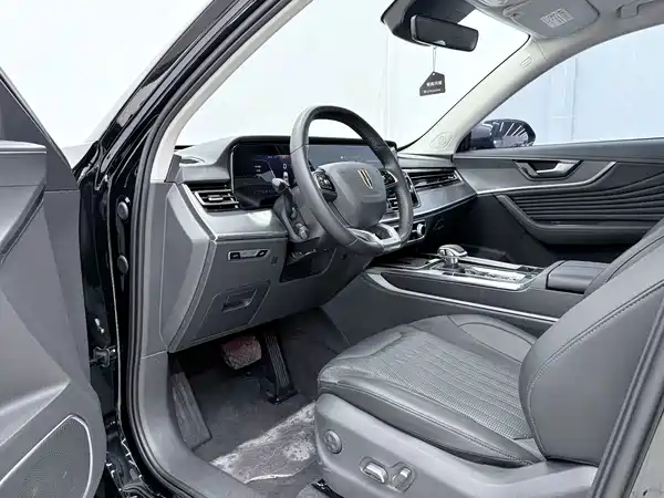 Hongqi HS5 2024