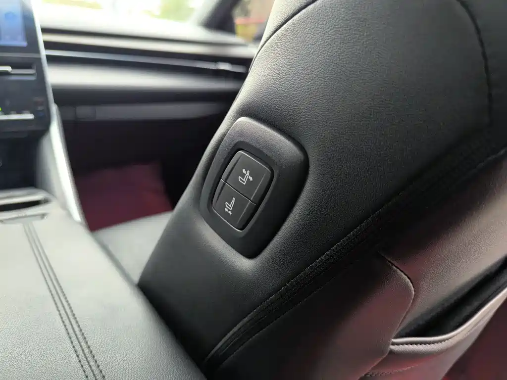 Toyota Avalon 2023 — фото 16