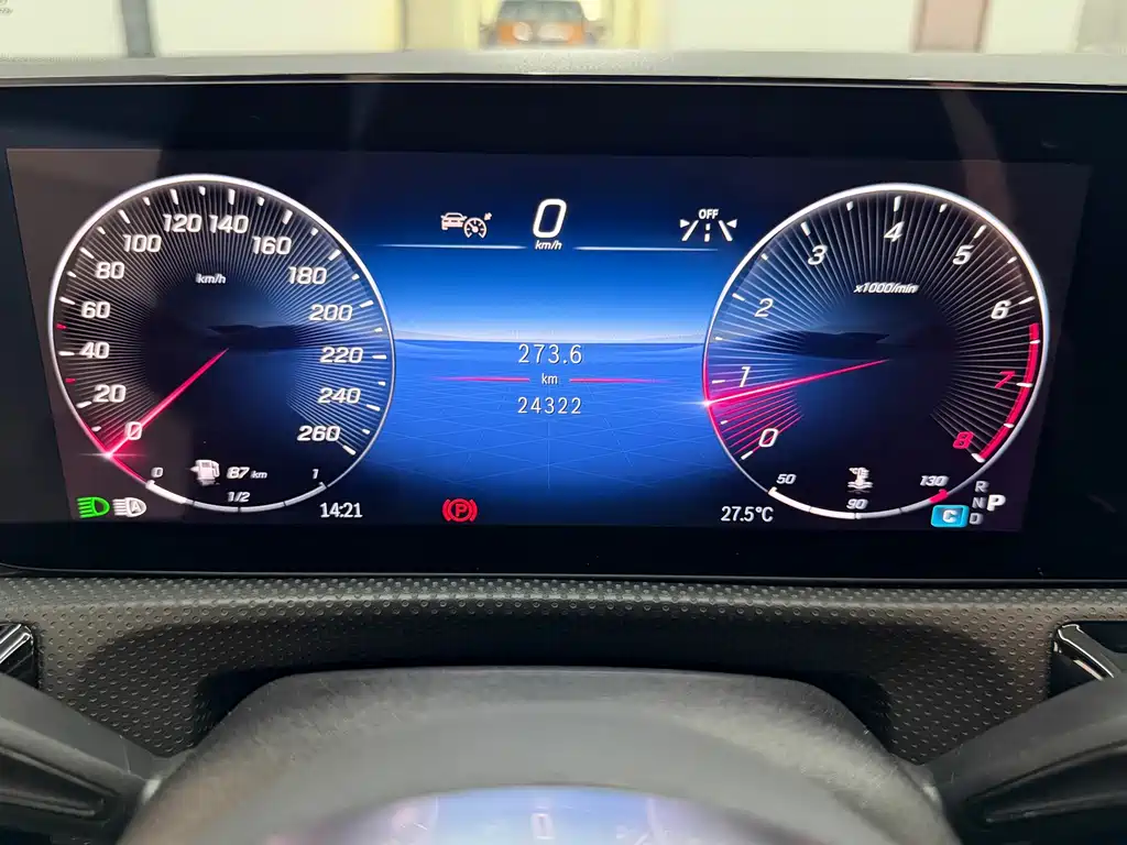 Mercedes-Benz A-Class 2023 — фото 15