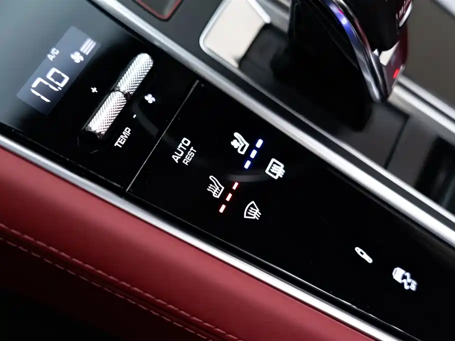 Porsche Panamera 2022 — фото 24