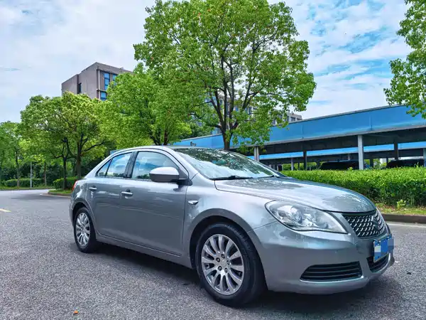 Suzuki Kizashi 2014