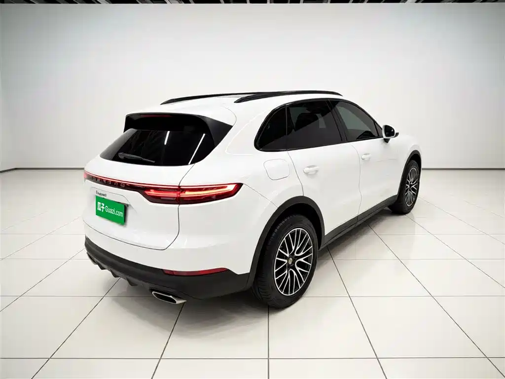 Porsche Cayenne 2018 — фото 5