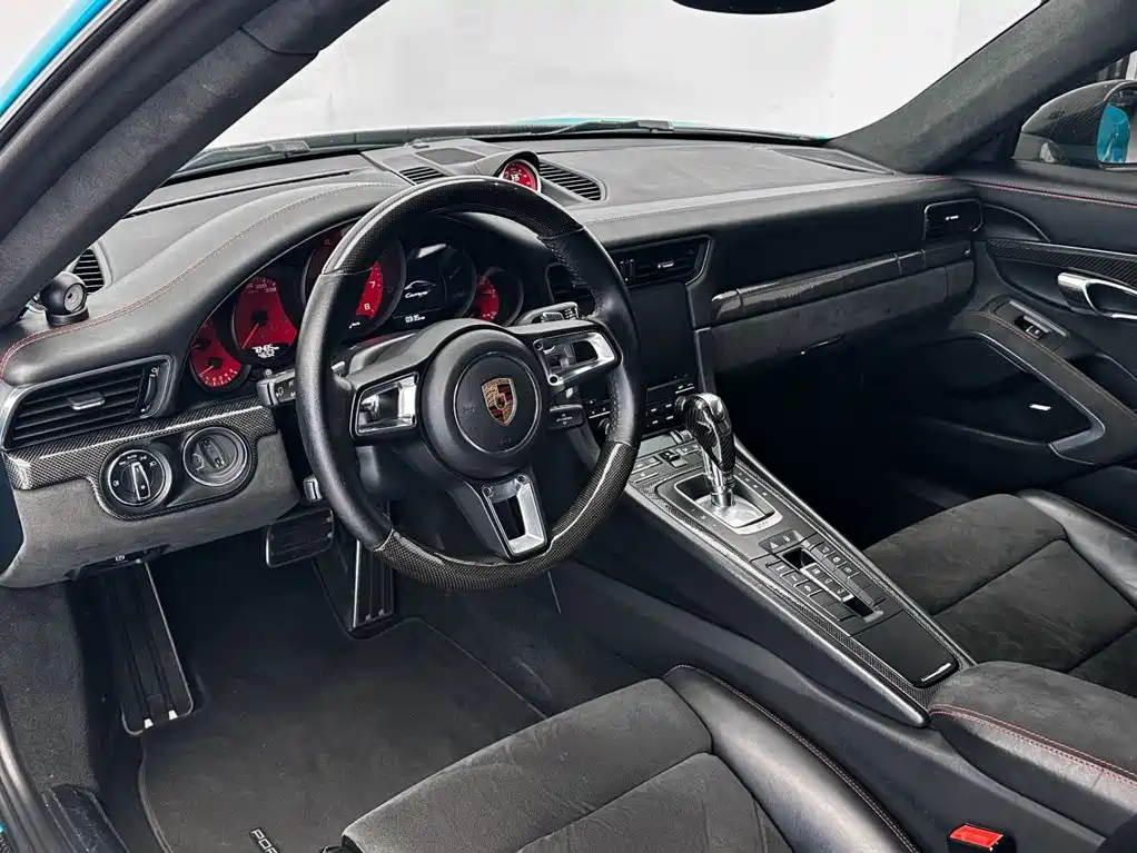Porsche 911 2016 — фото 10
