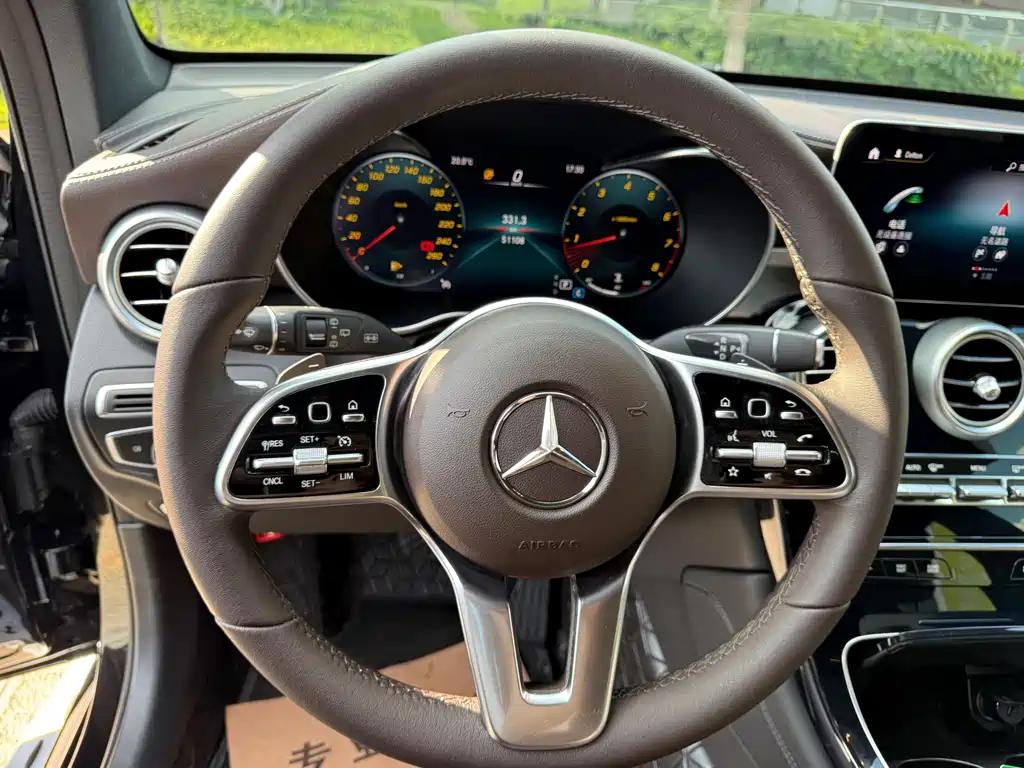 Mercedes-Benz GLC 2020 — фото 24