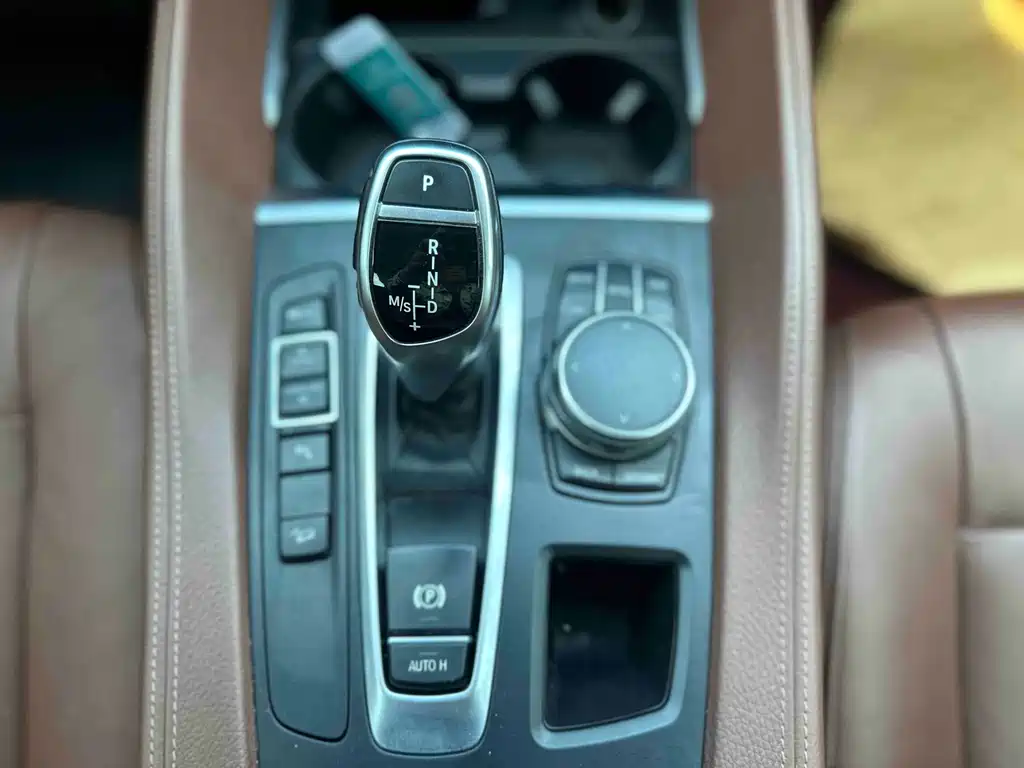 BMW X6 2018 — фото 14
