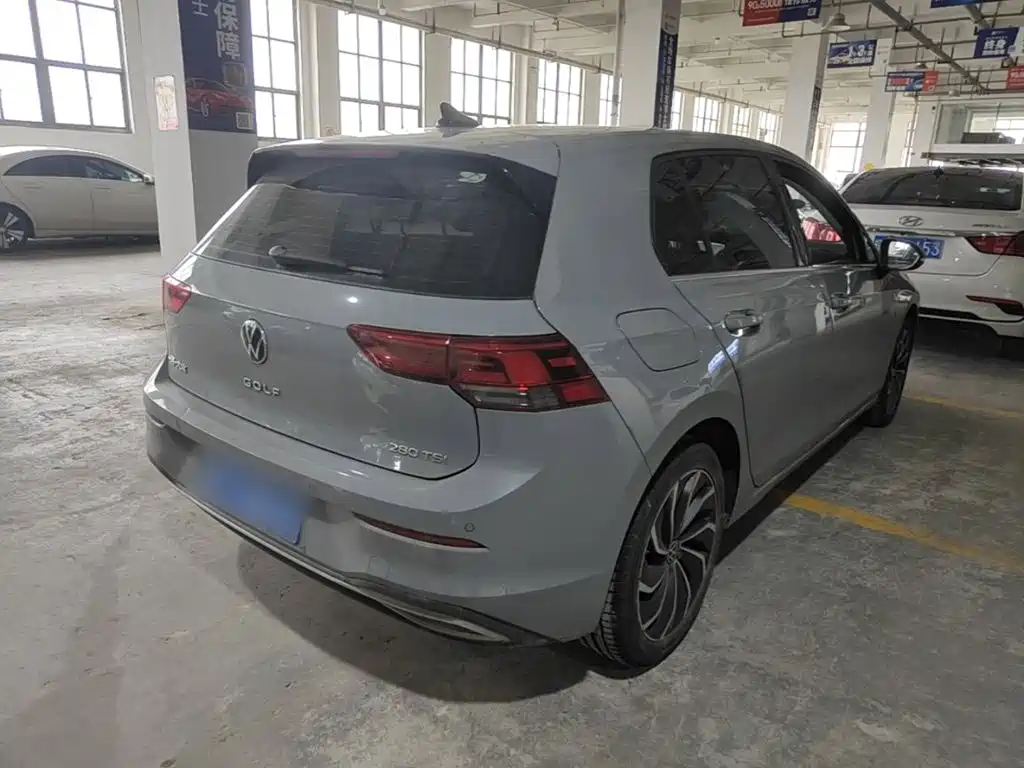 Volkswagen Golf 2023
