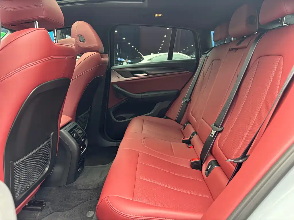 BMW X4 2022 — фото 14