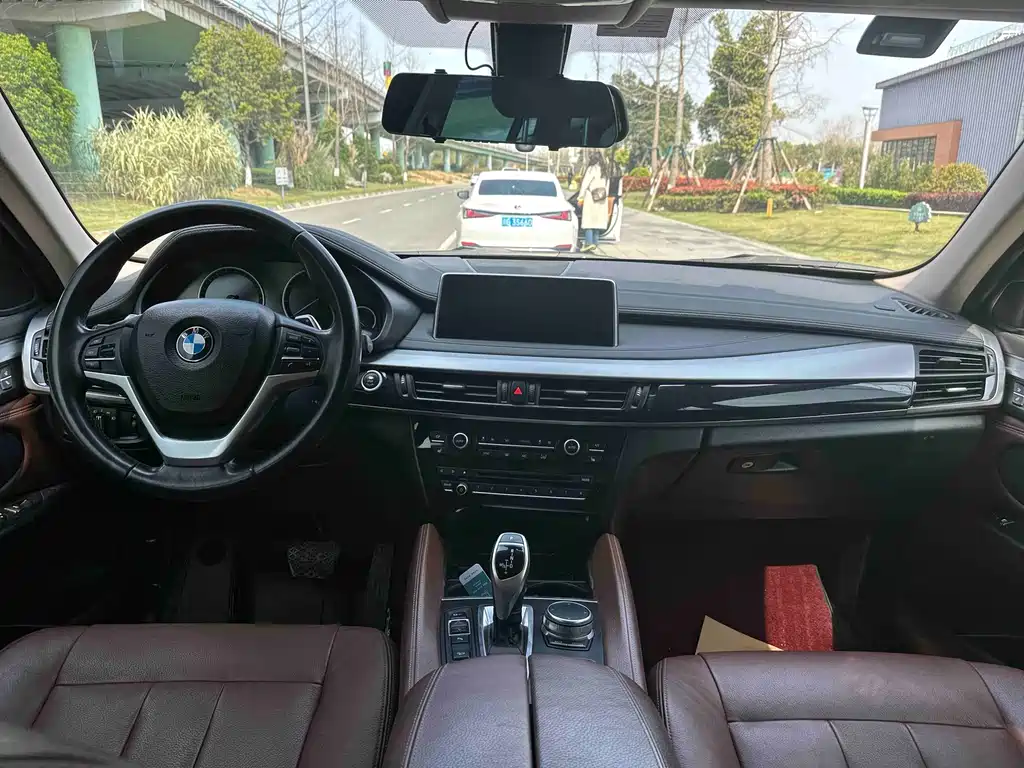 BMW X6 2018 — фото 13