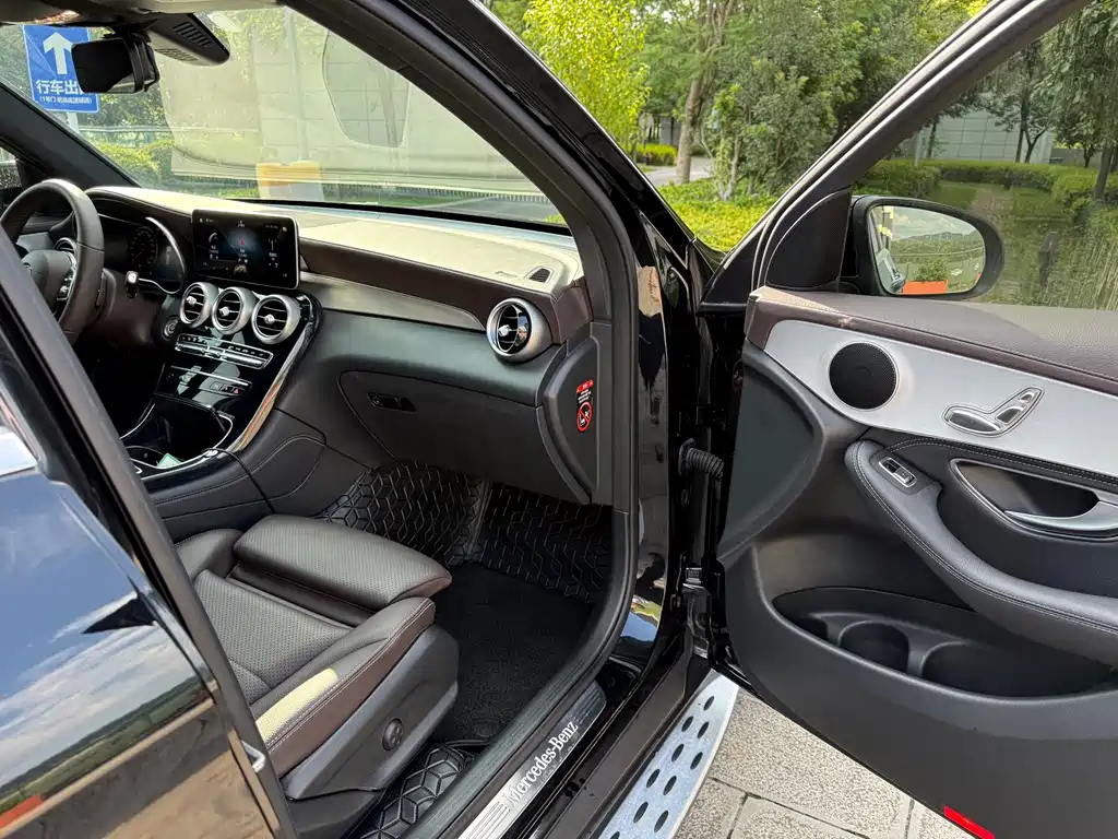 Mercedes-Benz GLC 2020 — фото 45