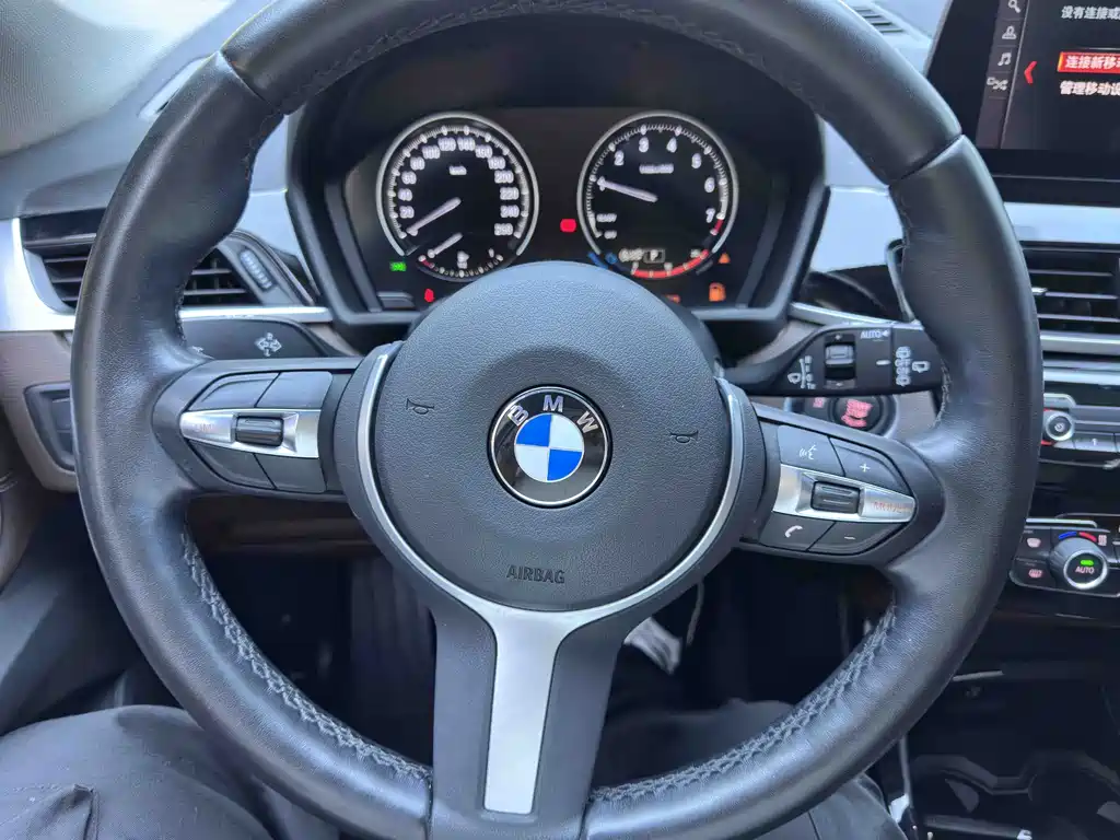 BMW X1 2022 — фото 12