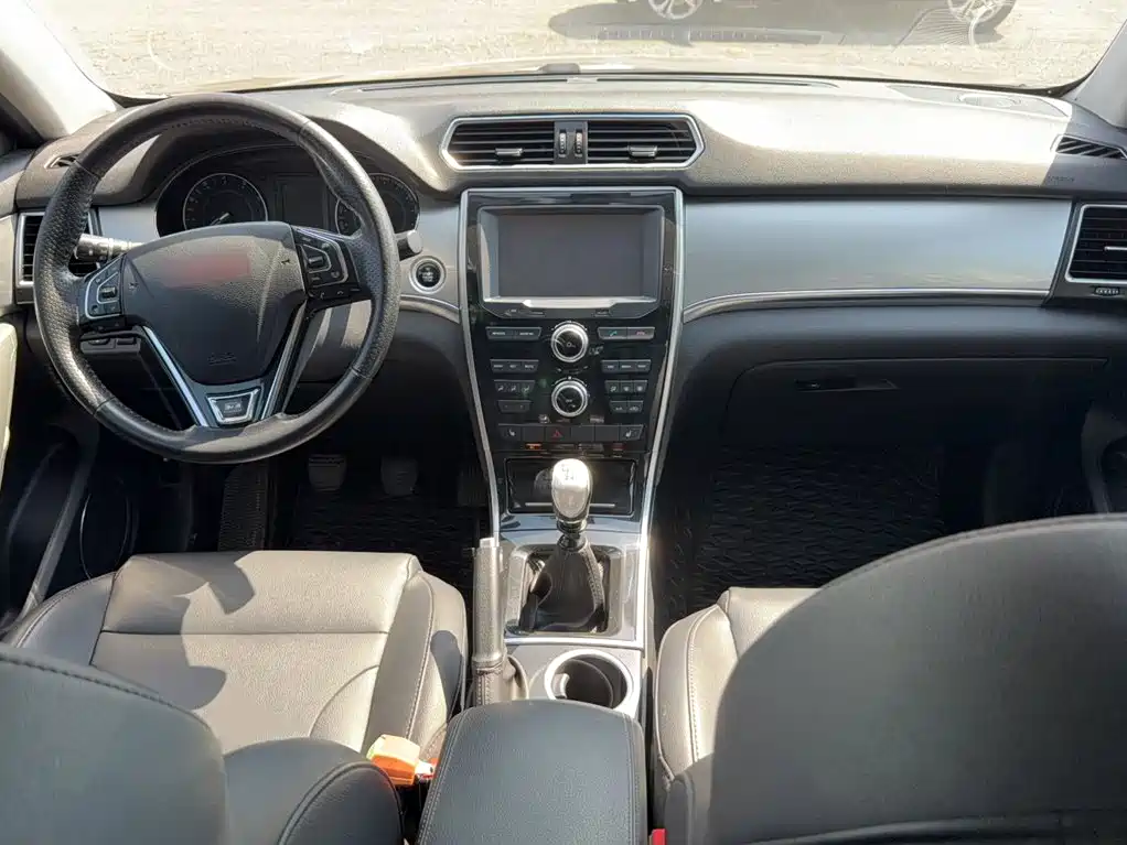 Haval H2 2015 — фото 20