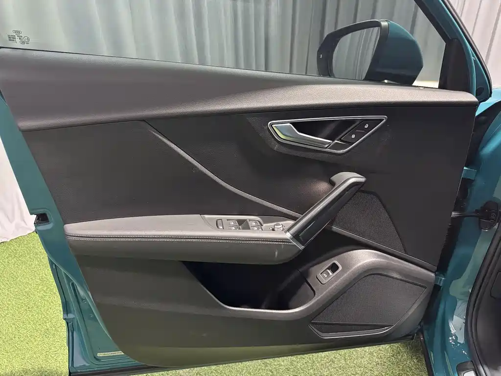 Audi Q2L 2022