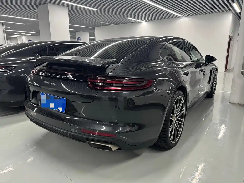 Porsche Panamera 2020 — фото 9