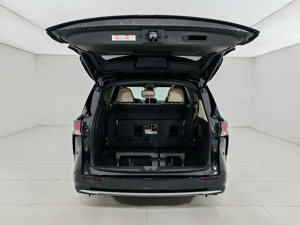 Toyota Sienna 2023 — фото 19