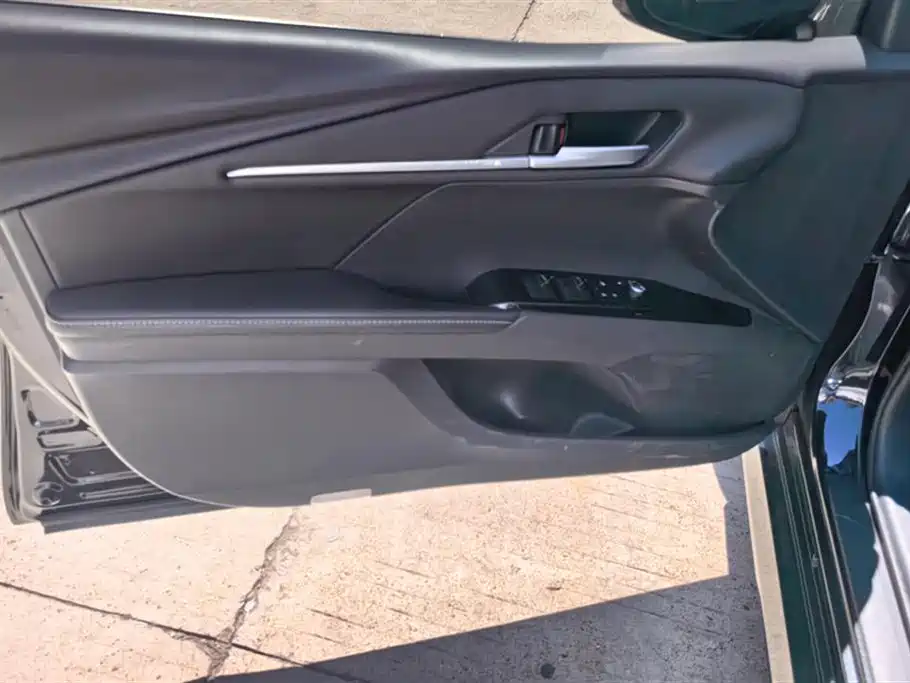 Toyota Camry 2024